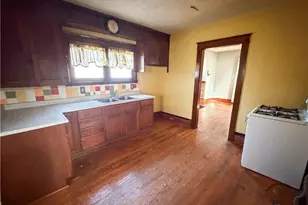 2426 Shirley Rd, Youngstown, OH 44502 - Photo 6