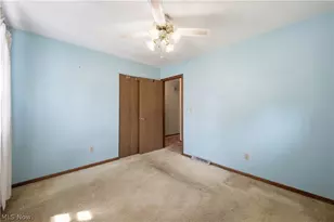 2426 Shirley Rd, Youngstown, OH 44502 - Photo 16