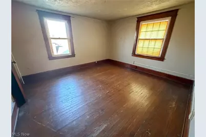 2426 Shirley Road, Youngstown, OH 44502 - Photo 14