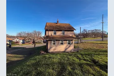 2426 Shirley Road, Youngstown, OH 44502 - Photo 4