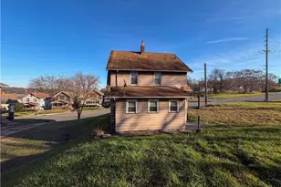 2426 Shirley Rd, Youngstown, OH 44502 - Photo 4