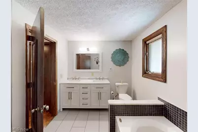 5484 Vermouth Street NW, North Canton, OH 44720 - Photo 18