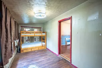 67480 Plum Street, Bridgeport, OH 43912 - Photo 10