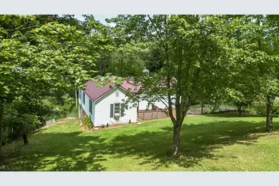 67480 Plum Street, Bridgeport, OH 43912 - Photo 24