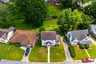 616 Buena Vista Blvd, Steubenville, OH 43952 - Photo 4