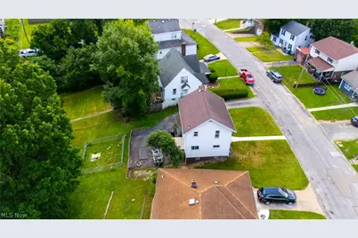 616 Buena Vista Boulevard, Steubenville, OH 43952 - Photo 2