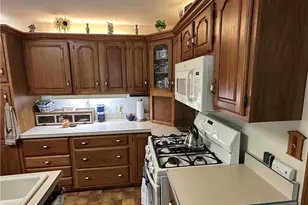 603 W Main St, Bellevue, OH 44811 - Photo 14