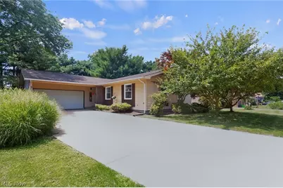 910 Marilyn Drive, Wooster, OH 44691 - Photo 1