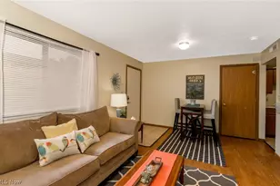 709 & 717 Carroll St, Akron, OH 44304 - Photo 8