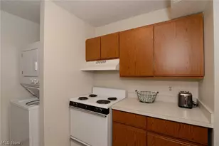 709 & 717 Carroll St, Akron, OH 44304 - Photo 14