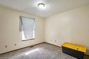 1843 Springfield Center Rd, Akron, OH 44312 - Photo 18