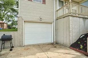 1843 Springfield Center Rd, Akron, OH 44312 - Photo 2
