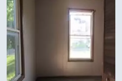 268 S Wisconsin Avenue, Wellston, OH 45692 - Photo 6