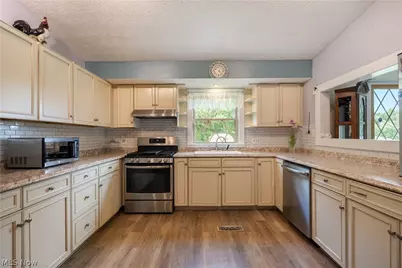 1977 Massillon Road, Akron, OH 44312 - Photo 6