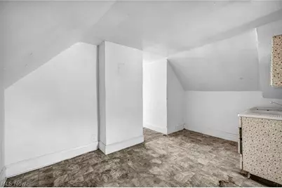 9301 Pierpont Avenue, Loveland, OH 44108 - Photo 40