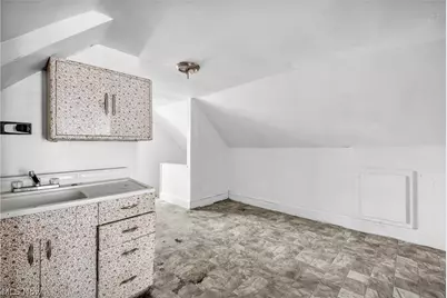 9301 Pierpont Avenue, Loveland, OH 44108 - Photo 34