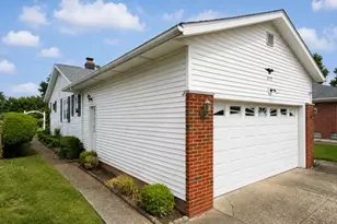 839 Deborah Dr, Willowick, OH 44095 - Photo 16