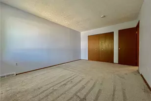 5484 Wildwood Ct, Willoughby, OH 44094 - Photo 8
