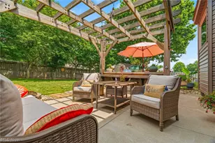 105 Rodeo Cir, Louisville, OH 44641 - Photo 36