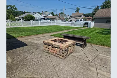 266 W Martin Street, East Palestine, OH 44413 - Photo 24