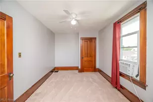 266 W Martin St, East Palestine, OH 44413 - Photo 14