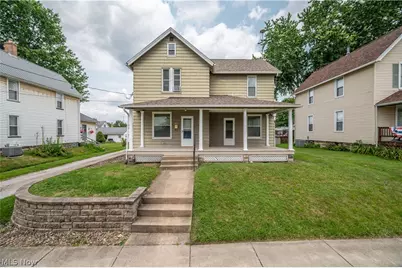 266 W Martin Street, East Palestine, OH 44413 - Photo 1