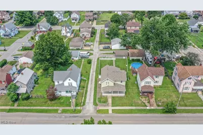 266 W Martin Street, East Palestine, OH 44413 - Photo 2