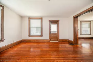 266 W Martin St, East Palestine, OH 44413 - Photo 10