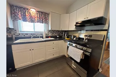1102 17th Street NE, Canton, OH 44705 - Photo 6