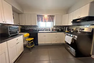 1102 17th St NE, Canton, OH 44705 - Photo 2