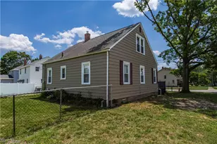 33 Pierce Ave, Cuyahoga Falls, OH 44221 - Photo 4