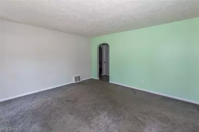 33 Pierce Avenue, Cuyahoga Falls, OH 44221 - Photo 10
