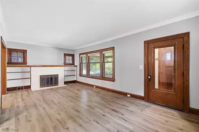 1539 Elbur Avenue, Oakwood, OH 44107 - Photo 8