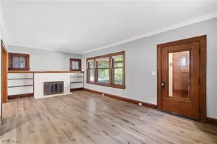 1539 Elbur Ave, Oakwood, OH 44107 - Photo 8