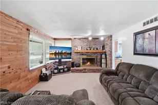 2250 Wichert Dr, Cuyahoga Falls, OH 44221 - Photo 20