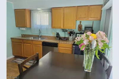 2250 Wichert Drive, Cuyahoga Falls, OH 44221 - Photo 10
