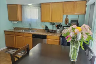 2250 Wichert Dr, Cuyahoga Falls, OH 44221 - Photo 10