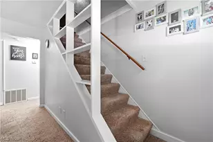 2250 Wichert Dr, Cuyahoga Falls, OH 44221 - Photo 28