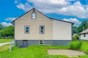 3236 Young Ave NW, Massillon, OH 44647 - Photo 2