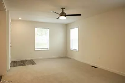 160 E Channel Street, Newark, OH 43055 - Photo 12