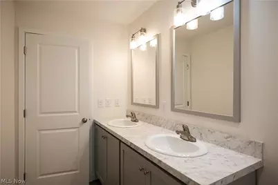 160 E Channel Street, Newark, OH 43055 - Photo 24