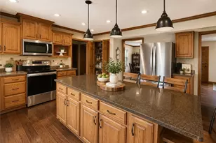 6834 Harbor Dr NW, Canton, OH 44718 - Photo 12