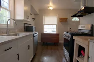 15731 Mina Ave, Loveland, OH 44135 - Photo 2