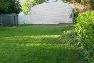 15731 Mina Ave, Loveland, OH 44135 - Photo 12