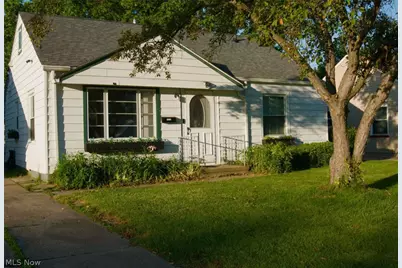 15731 Mina Avenue, Loveland, OH 44135 - Photo 1