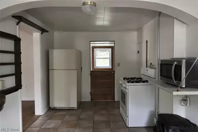 733 Critchfield Street, Millersburg, OH 44654 - Photo 12