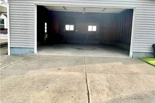 300 W 38th St, Shadyside, OH 43947 - Photo 14