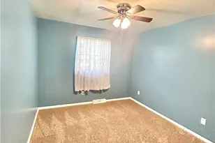 300 W 38th St, Shadyside, OH 43947 - Photo 10