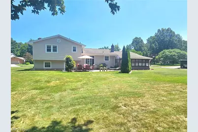 8394 Four Seasons Trail, Poland, OH 44514 - Photo 12