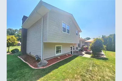 8394 Four Seasons Trail, Poland, OH 44514 - Photo 14